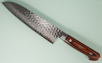 Damascus 17 Hammered Santoku 180mm