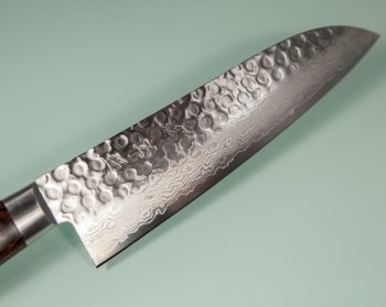 Damascus 17 Hammered Santoku 180mm