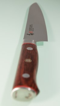 MCUSTA Zanmai Classic Pro Damascus Petty 150mm