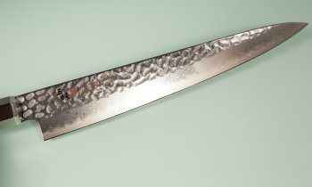 Mcusta Zanmai Ultimate Unkai Sujihiki 240mm