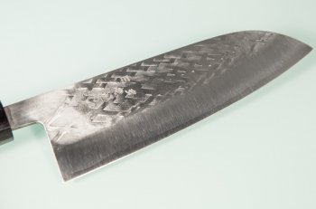 Tadafusa S-43 Wa-Santoku 170mm Hammered SLD