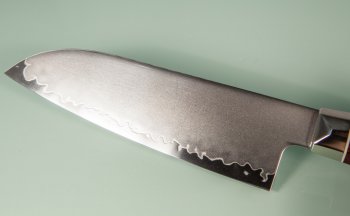 Mcusta Zanmai Revolution SPG2 Ko-Santoku 150mm Red