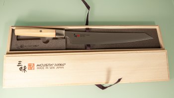 Mcusta Beyond Aogami Super Wa-Sujihiki 240mm