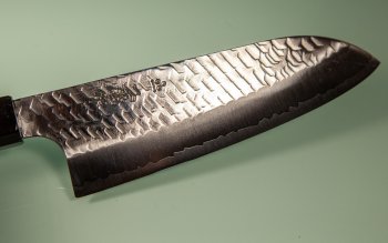 Nigara R2 polished Tsuchime Wa-Santoku 165mm