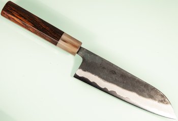 Kyohei Kurouchi Aogami 2 Wa-Santoku 170mm Rosenholz/helles Bffelhorn