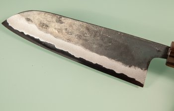 Kyohei Kurouchi Aogami 2 Wa-Santoku 170mm Rosenholz/helles Bffelhorn