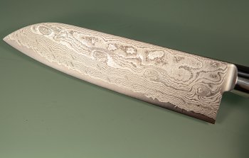 Kiya Hamono SG2 Suminagashi Damascus Santoku 170mm