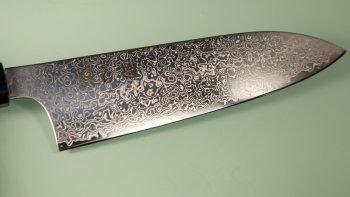 Hatsukokoro Saihyo SG2 Damascus Wa-Santoku 175mm