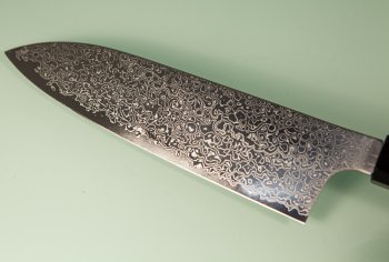 Hatsukokoro Saihyo SG2 Damascus Wa-Santoku 175mm