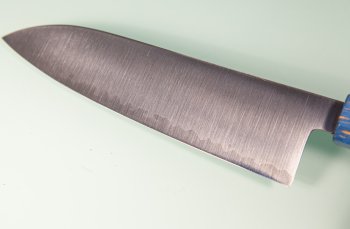 Hatsukokoro Hayabusa SG2 Wa-Santoku 180mm blau stabilisiert