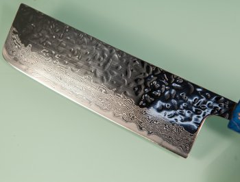 Tsunehisa AUS10 Tsuchime Damascus Wa-Nakiri 165mm blau stabilisert