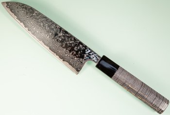 Tsunehisa AUS10 Tsuchime Damascus Wa-Santoku 170mm grau stabilisiert/Bffelhorn