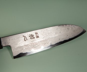 Nakagawa Satoshi Blue 1 Damascus Wa-Santoku 170mm blau stabilisiert/Bffelhorn