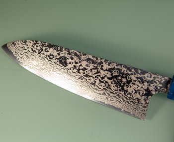 Hatsukokoro Ginga ATS-34 Nickel Damascus Wa-Santoku 185mm blau stabilisiert