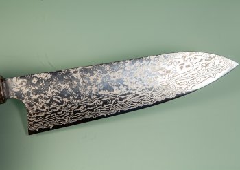 Hatsukokoro Ginga ATS-34 Nickel Damascus Wa-Santoku 185mm Rosenholz/Bffelhorn