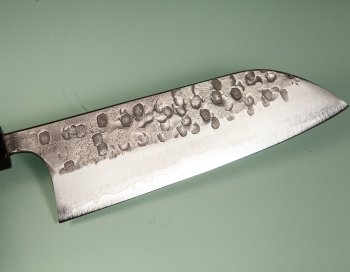 Shu Matsubara AO2 Tsuchime Wa-Santoku 170mm Walnuss