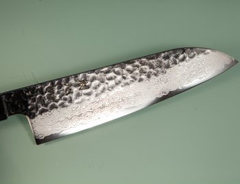Hatsukokoro VG10 Damascus Tsuchime Wa-Santoku 180mm Wenge