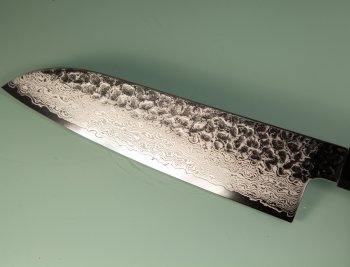Hatsukokoro VG10 Damascus Tsuchime Wa-Santoku 180mm Wenge