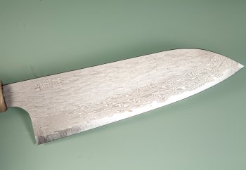 Nigara VG-XEOS Tsuchime Damascus Wa-Santoku 170mm Rosenholz/helles Bffelhorn