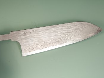 Nigara VG-XEOS Tsuchime Damascus Wa-Santoku 170mm Klinge