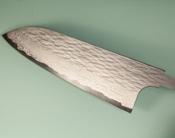 Nigara VG-XEOS Tsuchime Damascus Wa-Santoku 170mm Klinge