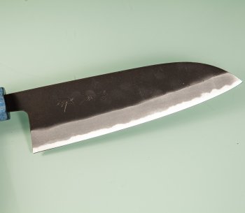 Shiro Kamo black AS Wa-Santoku 170mm blau stabilisiert