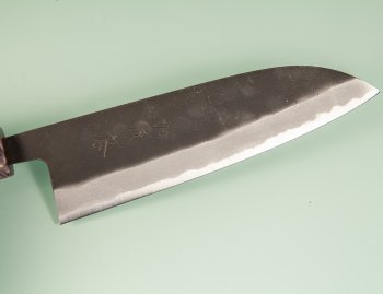 Shiro Kamo black AS Wa-Santoku 170mm rot stabilisiert