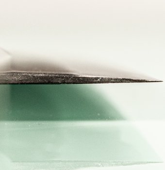 Shiro Kamo black AS Wa-Santoku 170mm gelb stabilisiert