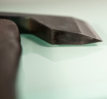 Mizuno Seisakujo Warikomi Jigata Masakari 570g flamed handle, 010-131