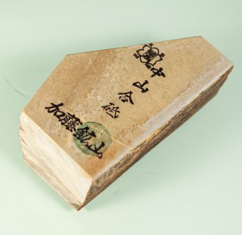 Nakayama Koppa 111x65x40mm 465 Gramm