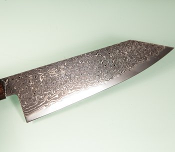 Hatsukokoro Ryuhyo KurozomeSG2 Damascus Wa-Bunka 175mm
