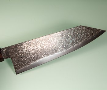 Hatsukokoro Ryuhyo KurozomeSG2 Damascus Wa-Bunka 175mm
