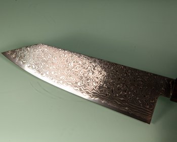Hatsukokoro Ryuhyo KurozomeSG2 Damascus Wa-Bunka 175mm