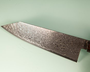 Hatsukokoro Ryuhyo KurozomeSG2 Damascus Wa-Bunka 175mm