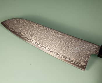 Hatsukokoro Hikari SLD Damascus Kurozome Wa-Santoku 170mm Teak