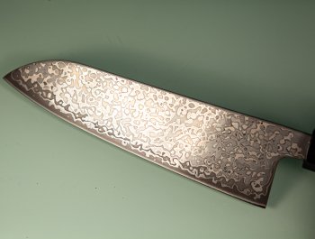 Hatsukokoro Hikari SLD Damascus Kurozome Wa-Santoku 170mm Wenge