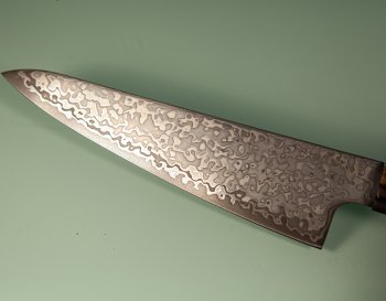 Hatsukokoro Hikari SLD Damascus Kurozome Ko Wa-Santoku 150mm Wenge