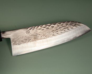 Tadafusa S-43 Wa-Santoku 170mm Hammered SLD orange stabilisiert/Bffelhorn