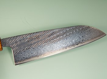 Tsunehisa AUS10 Nawame Damascus Wa-Santoku 170mm burnt Oak
