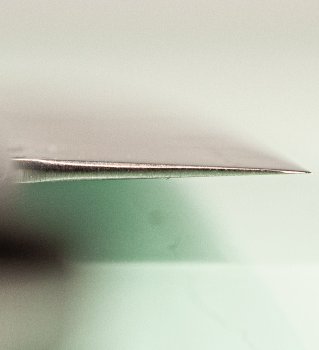 Tsunehisa Ginsan Nashiji Santoku 185mm violett