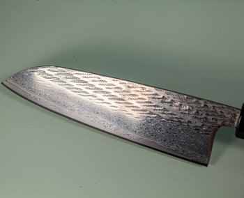 Tsunehisa AUS10 Nawame Damascus Wa-Santoku 170mm Ebony/Buffalo