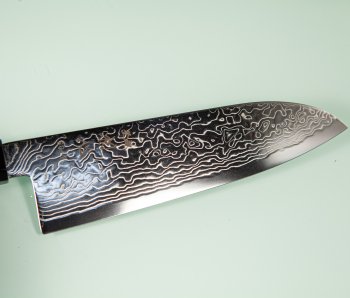 Hatsukokoro Ryuhyo Migaki SG2 Damascus Wa-Santoku 175mm Teak/Buffalo