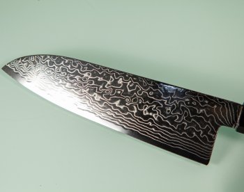 Hatsukokoro Ryuhyo Migaki SG2 Damascus Wa-Santoku 175mm Teak/Buffalo