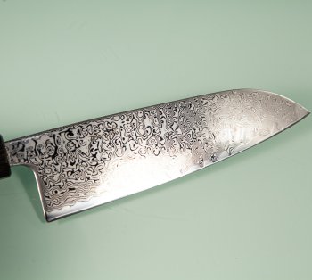 Tsunehisa SRS13 Damascus polished Wa-Santoku 165mm Ebony/white