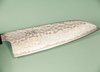 Tsunehisa G3 Tsuchime Damascus Wa-Santoku 170mm Ebony/red