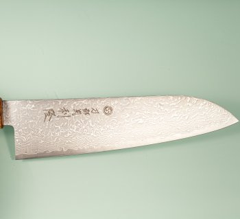 Toshitaka SG2 Damascus Wa-Santoku 180mm Oak