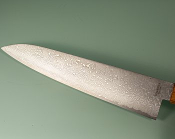 Toshitaka SG2 Damascus Wa-Gyuto 210mm Oak