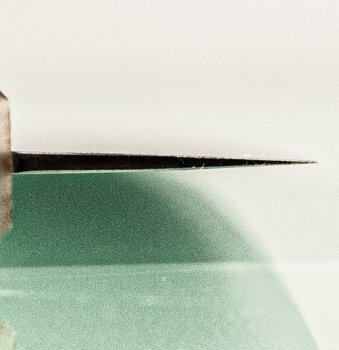 Toshitaka SG2 Damascus Wa-Gyuto 210mm Oak