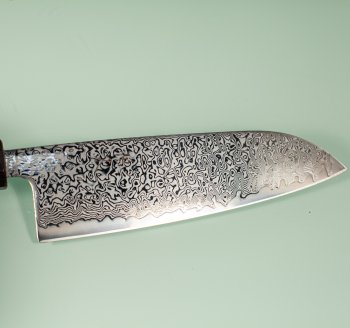 Tsunehisa SRS13 Damascus polished Wa-Santoku 165mm Ebony/red