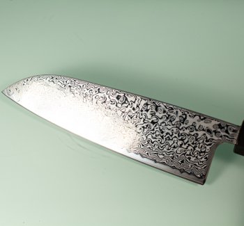 Tsunehisa SRS13 Damascus polished Wa-Santoku 165mm Ebony/red